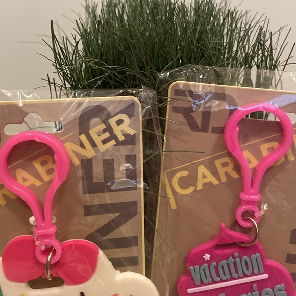 🆕NIP: ROYAL DELUXE- 2 Large Luggage/Backpack Tags- Cupcake & Vacation Calories - Picture 3 of 5